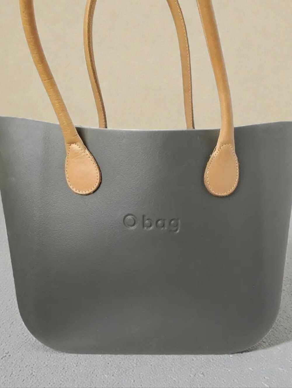 O Bag Shoulder Tote In Graphite - Made in Italy